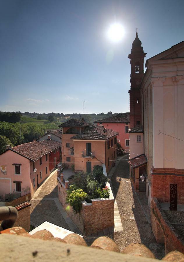 La Rocca Di Efisio Aparthotel Costigliole d'Asti Exterior photo